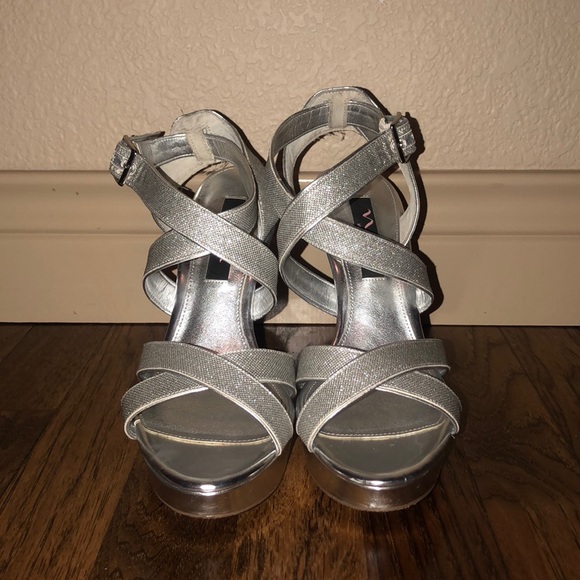 Nina Heels - Picture 1 of 3